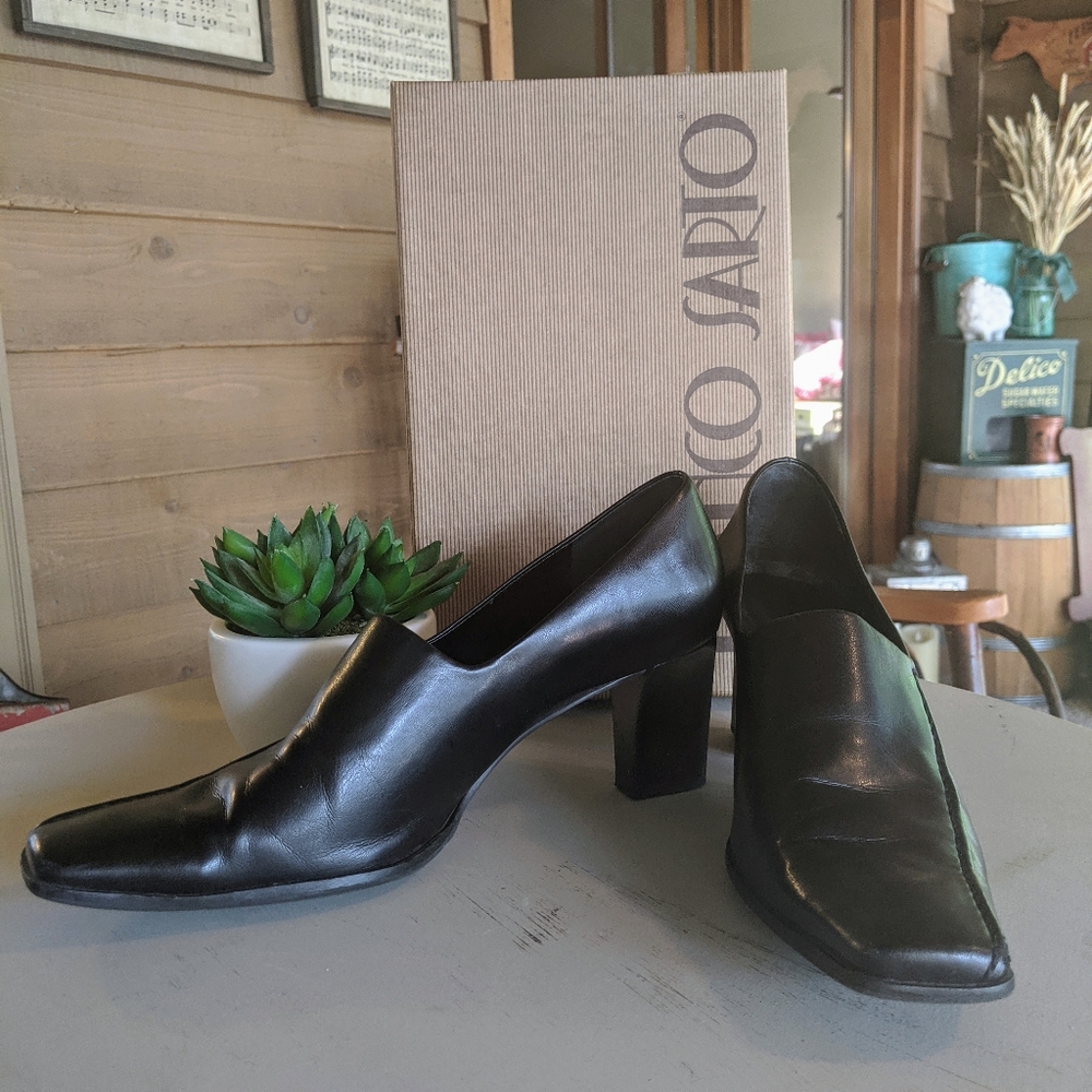 Franco Sarto Heeled Black Dress Shoe